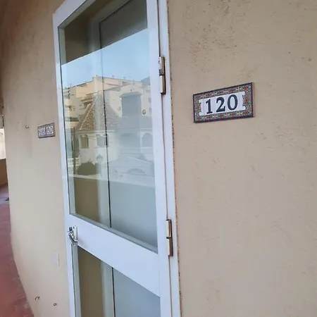 דירה Modern, Cozy N:o 120 פואנגירולה